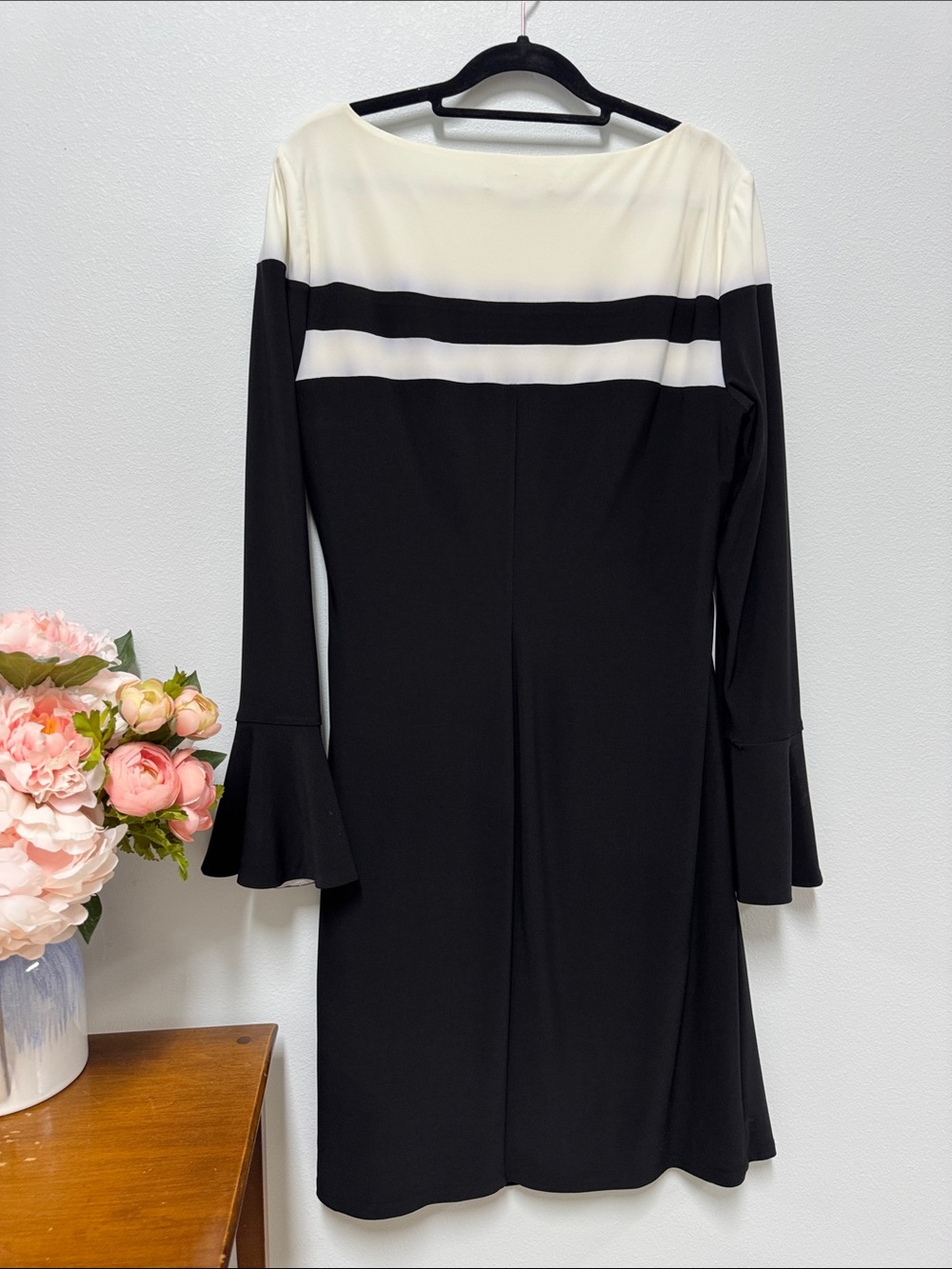 Ralph Lauren Black and White Long Sleeve Ruched Dress - Picture 4 of 7